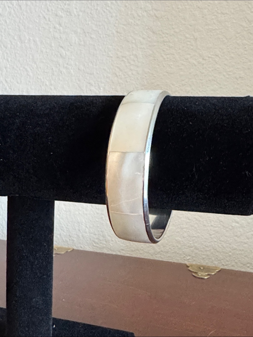 Vintage White Mother-of-Pearl Inlay Silver Tone Bracelet